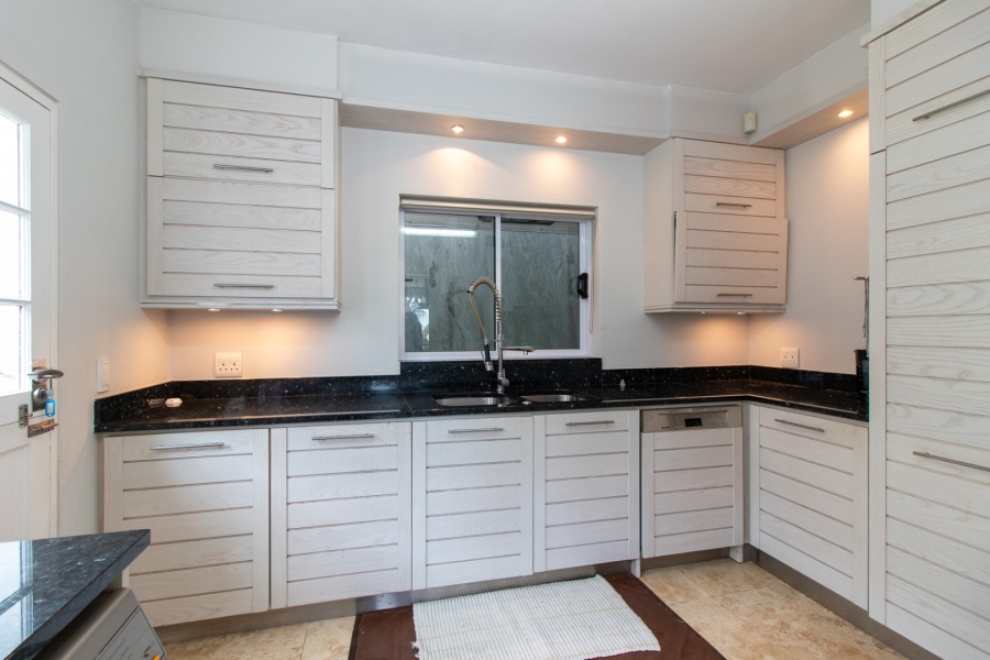 5 Bedroom Property for Sale in Royal Alfred Marina Eastern Cape